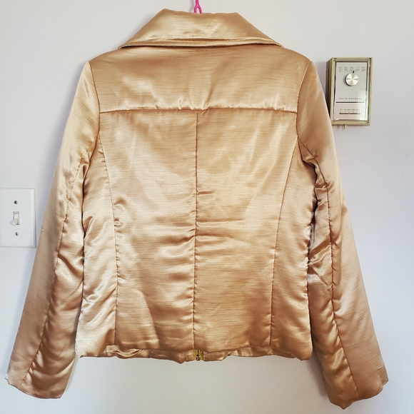 Gold Jacket - Picture 8 of 8
